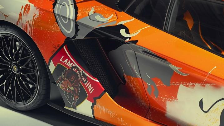 Ngam Lamborghini Aventador S 'ban ve tay' cua thanh nien 19 tuoi hinh anh 4