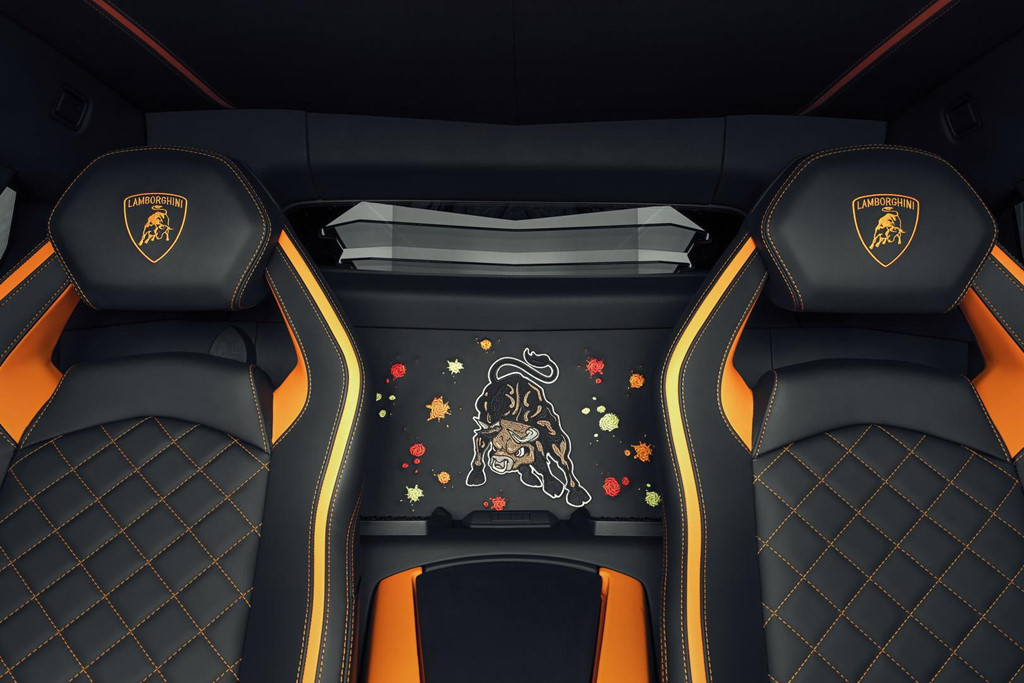 Ngam Lamborghini Aventador S 'ban ve tay' cua thanh nien 19 tuoi hinh anh 6 