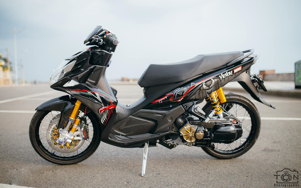 Biker Khanh Hoa chi 500 trieu do lai Yamaha Nouvo hinh anh 2