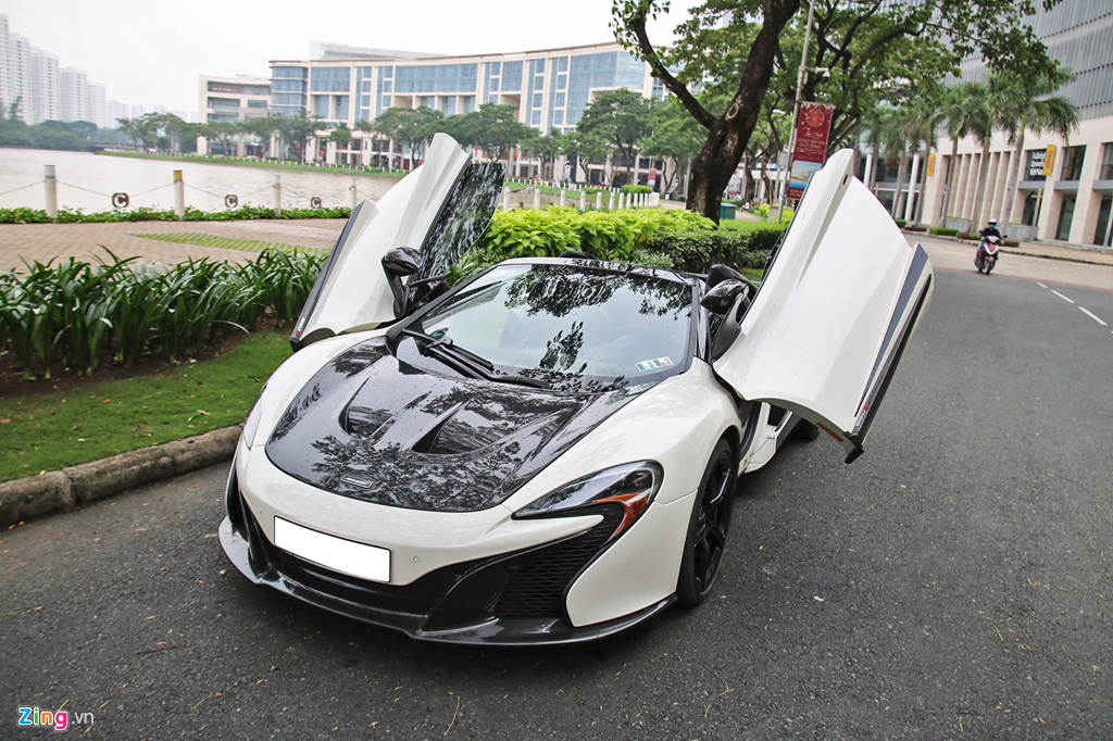 Dân chơi Sài Gòn độ ống xả 300 triệu cho McLaren 650S Spider McLaren650S_zing_14a