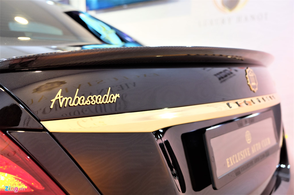 Mercedes-Benz E 300 AMG ma vang cua dai gia Viet hinh anh 5