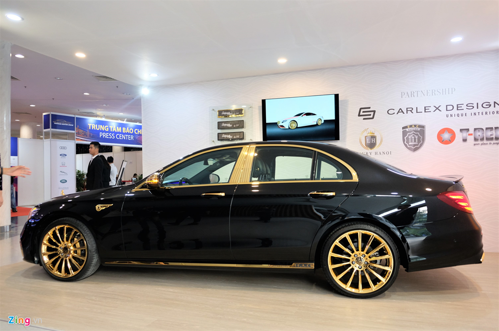Mercedes-Benz E 300 AMG ma vang cua dai gia Viet hinh anh 1