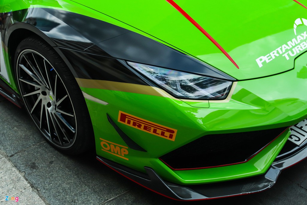 Lamborghini Huracan khoac ao xe dua GT3 tai TP.HCM hinh anh 3
