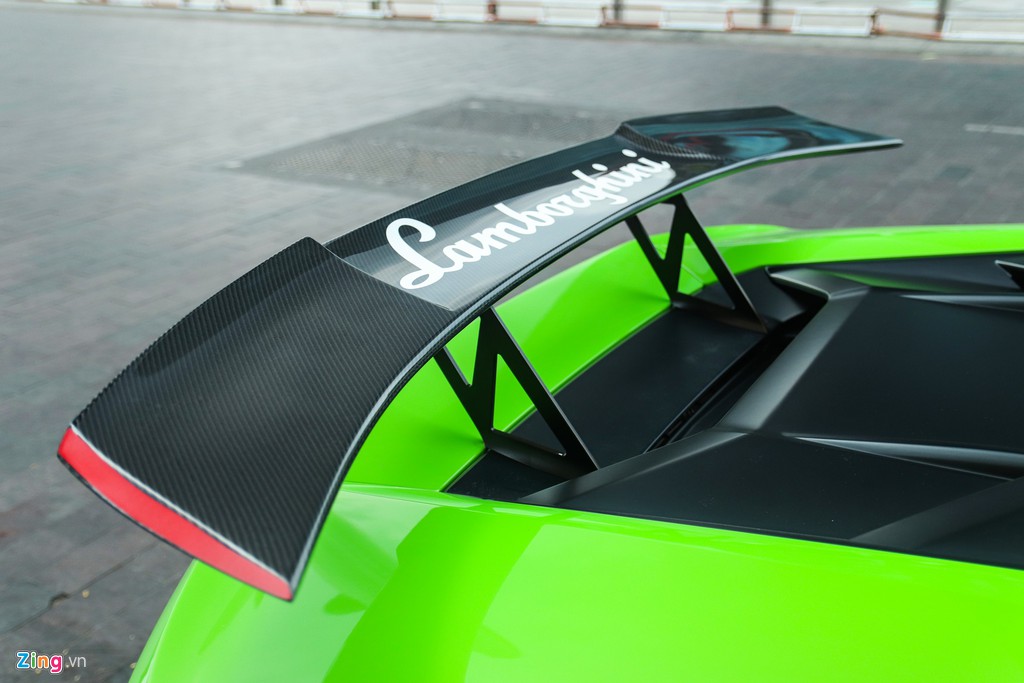Lamborghini Huracan khoac ao xe dua GT3 tai TP.HCM hinh anh 5