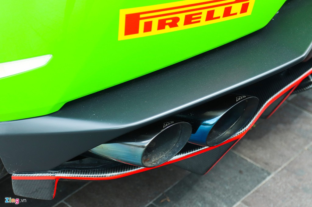Lamborghini Huracan khoac ao xe dua GT3 tai TP.HCM hinh anh 9
