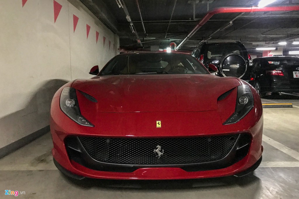 Hinh anh Ferrari 812 Superfast dau tien ve Viet Nam hinh anh 3