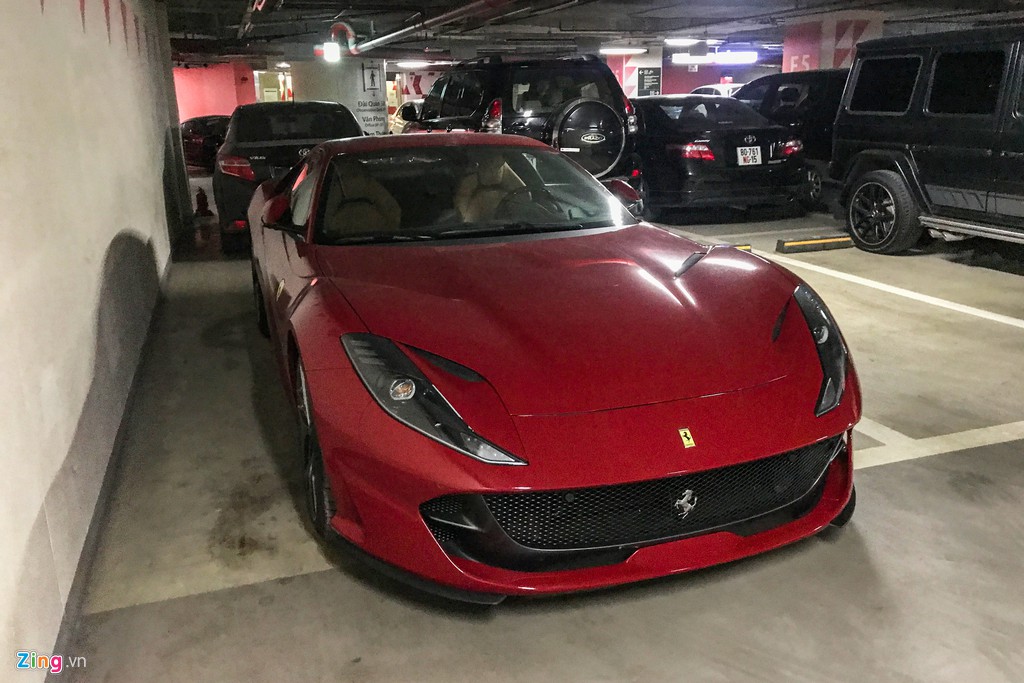 Hinh anh Ferrari 812 Superfast dau tien ve Viet Nam hinh anh 2