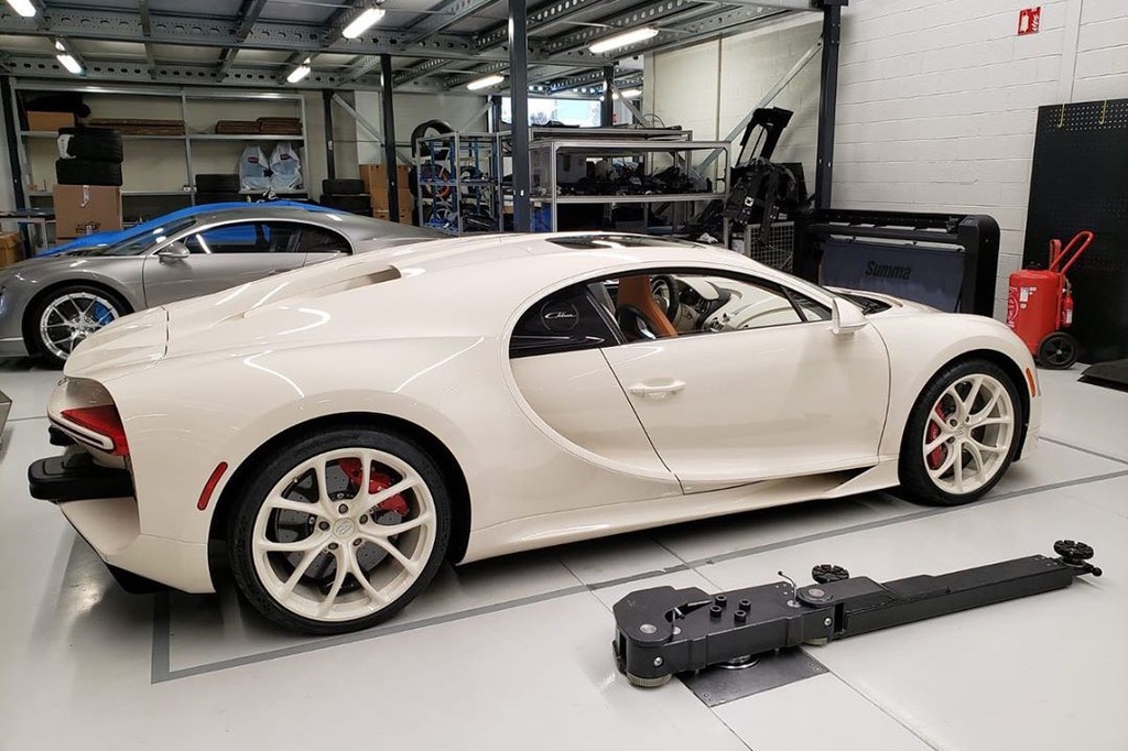 Ket hop voi Hermes, Bugatti ra mat chiec Chiron doc nhat the gioi hinh anh 6 Chiron6.jpg