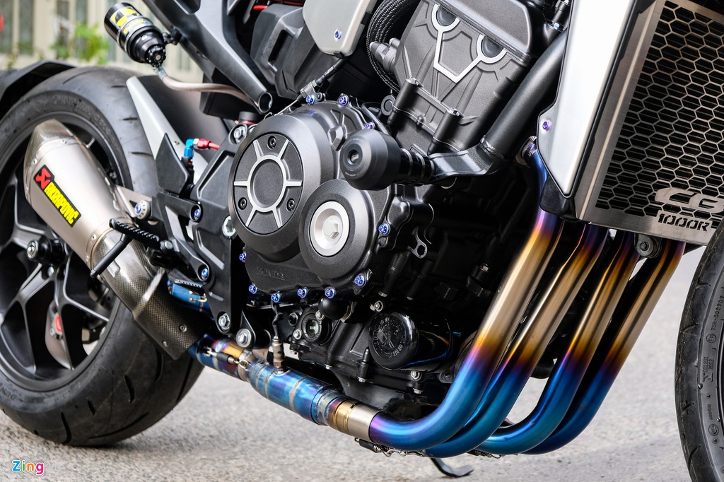 Honda CB1000R Plus voi goi do 200 trieu dong cua biker TP.HCM hinh anh 12 HondaCB1000_zing_23.jpg