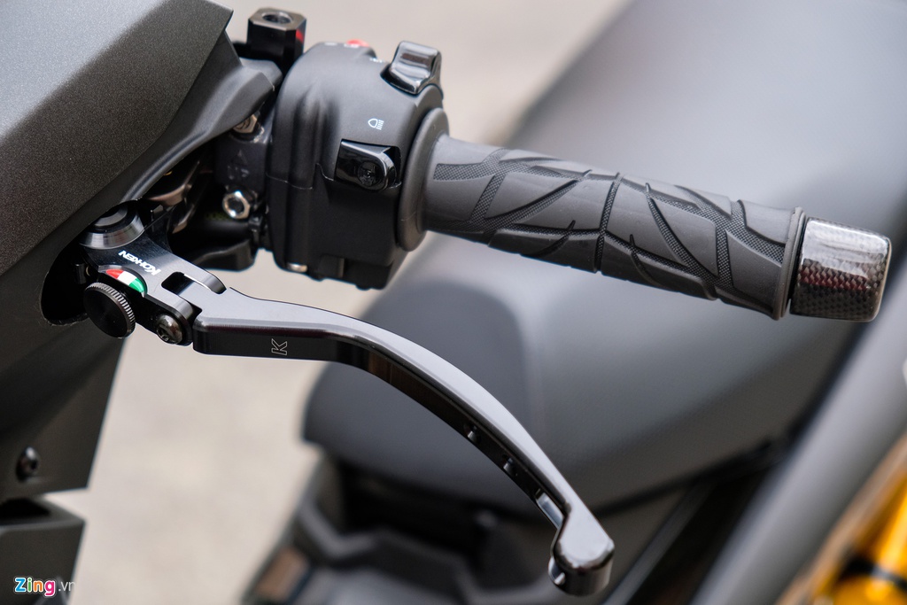 Yamaha Exciter thay doi nhe nhang voi dan phu kien tram trieu hinh anh 5 Exciter_zing_17.jpg