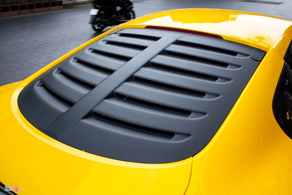 Audi R8 the he dau tien lot xac voi goi do tien ty tai TP.HCM hinh anh 7 IMG_3636_zing.jpg