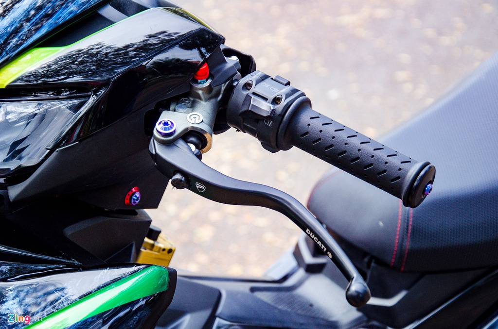 Yamaha Exciter do dan chan phan khoi lon ton hon 200 trieu dong hinh anh 9 DSC_1796_zing.jpg