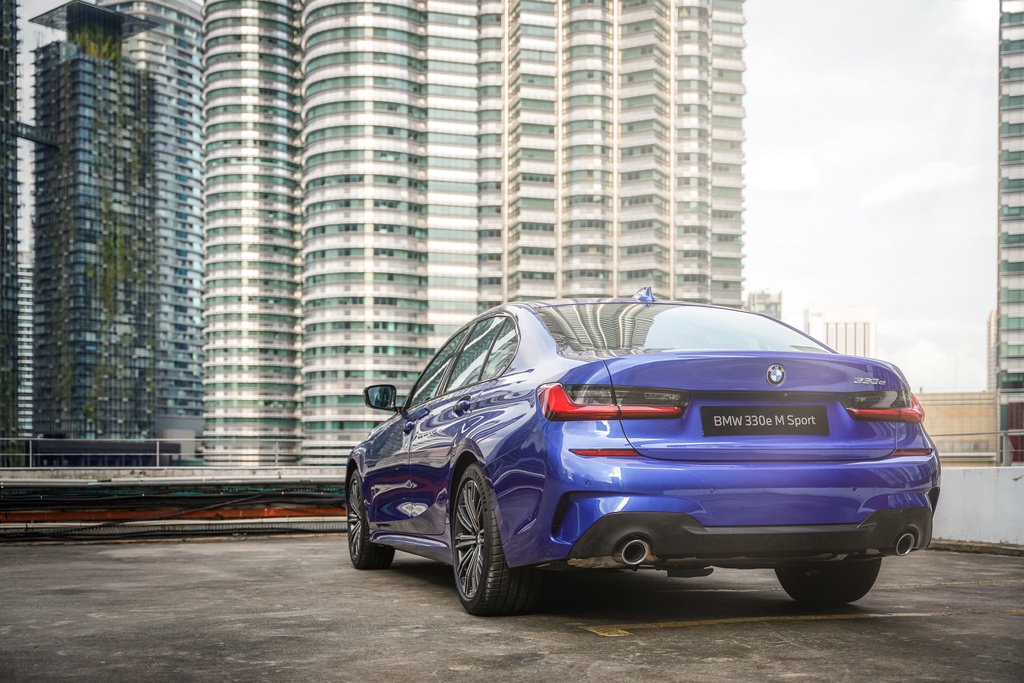 BMW 330e M Sport ra mat Malaysia anh 4