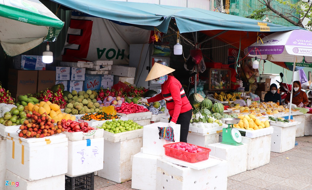 Hang quan o Da Nang vang khach giua noi lo virus corona lay lan hinh anh 3 1_zing_4_.jpg