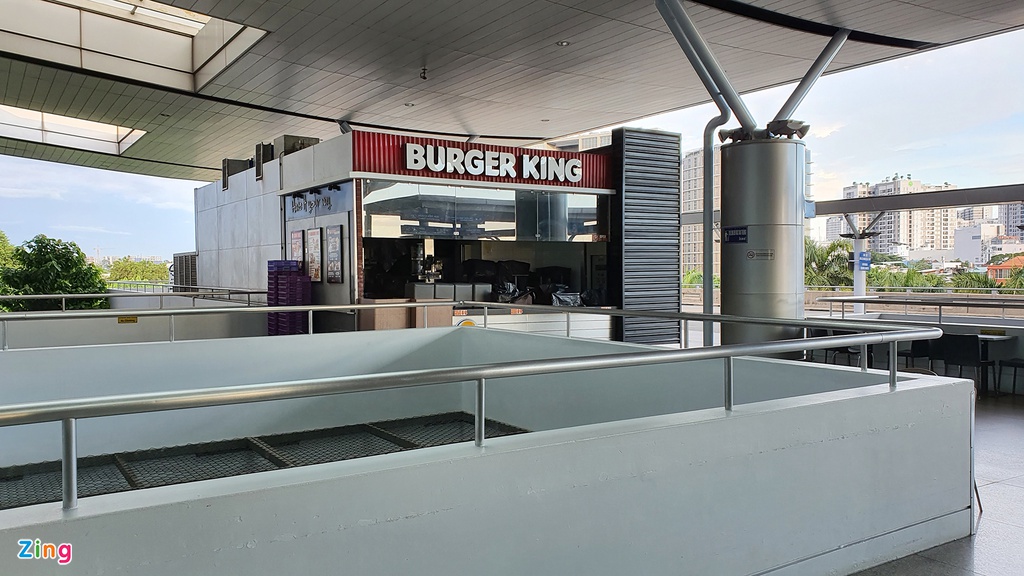 nha ga hang khong Tan Son Nhat vang ve anh 12