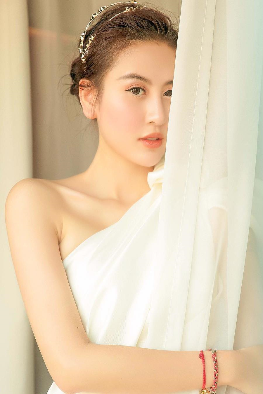 'Hot girl toan noi nho lam lo, chang con co gai nao dam nhan' hinh anh 4