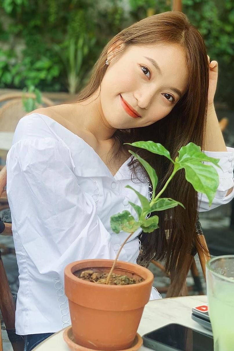 'Hot girl toan noi nho lam lo, chang con co gai nao dam nhan' hinh anh 2