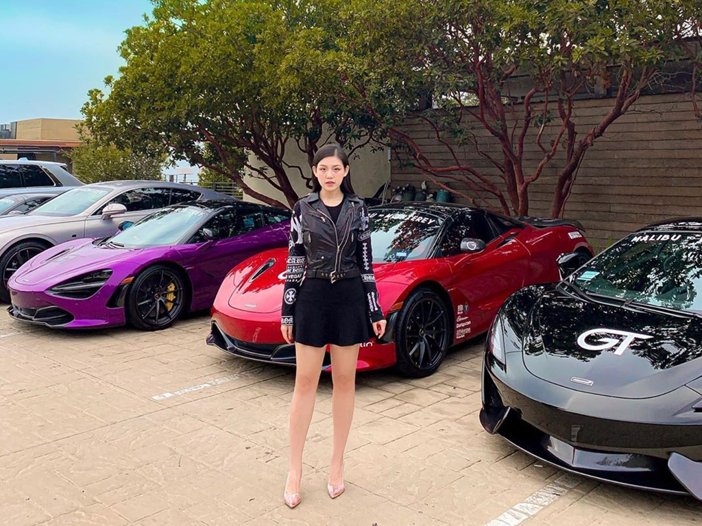 Rich kid chi tien ty mua sam o My, tham quan New York bang truc thang hinh anh 7