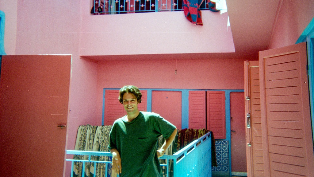 ‘25 nam truoc, toi la ke phieu luu ngoc nghech nhat chau Au’ hinh anh 6 12.jpg