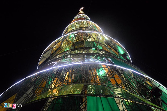 Nhung cay thong doc dao, lap ky luc Viet Nam qua cac mua Noel hinh anh 15 Le_Quan.jpg