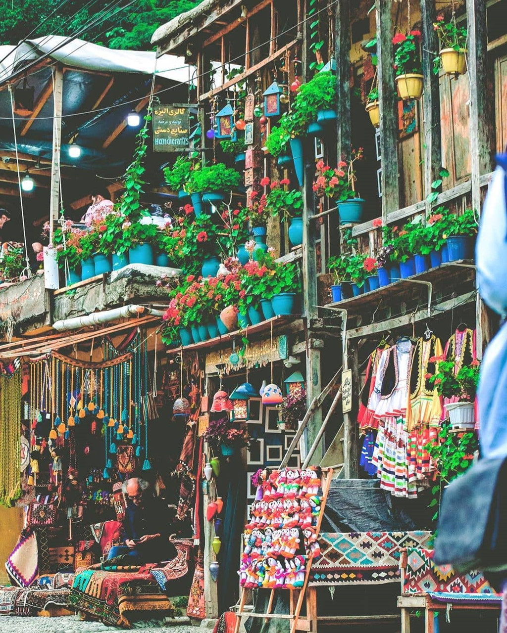 Noi nguoi dan di lai tren mai nha nghin nam o Iran hinh anh 7