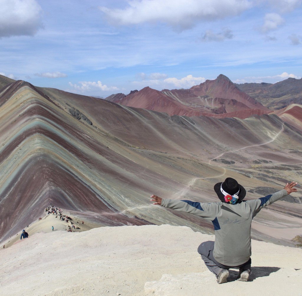 Canh thuc te khac xa anh chup o nui cau vong hinh anh 4