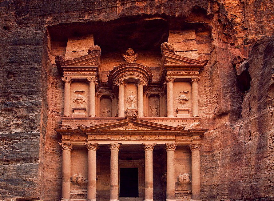 Thanh pho khong lo trong long nui da cua nguoi co dai hinh anh 5