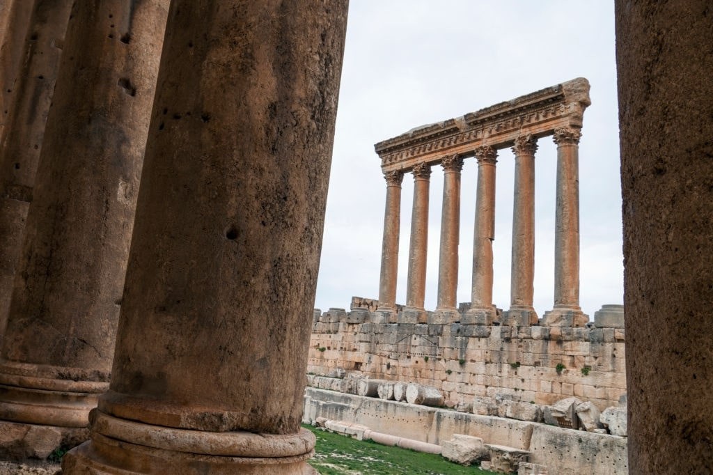 Ngoi den co dai khong lo va nhung bi an chua loi giai dap hinh anh 3