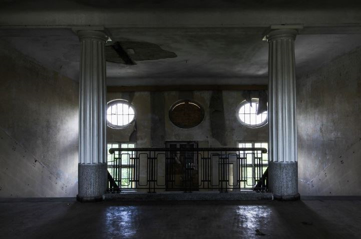 Co gi ben trong 'Tu Cam Thanh' bi bo hoang, do nat cua Lien Xo cu hinh anh 10