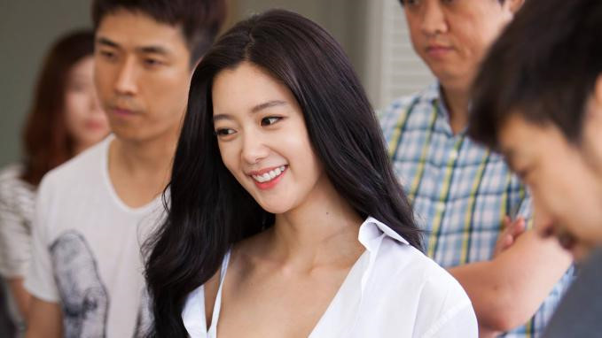 Dan ong Han 'khong the chap nhan sep minh la phu nu' hinh anh 3