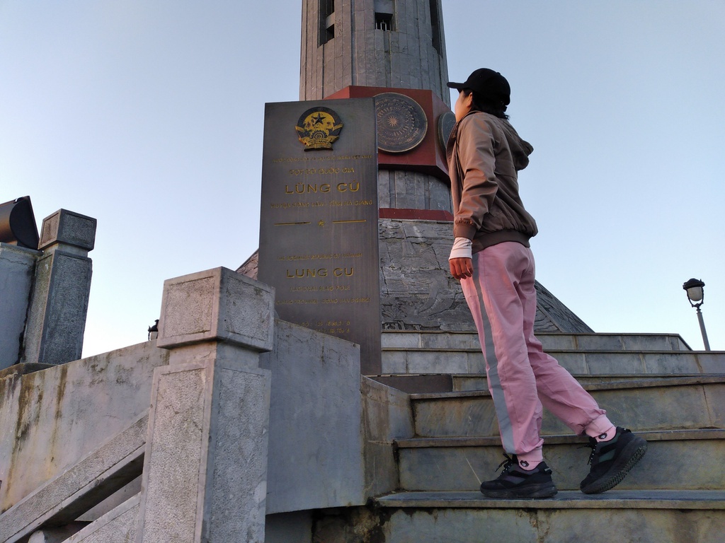 Co gai Tra Vinh bo viec, di bo gan 2.500 km doc Viet Nam trong 51 ngay hinh anh 4 d24.jpg