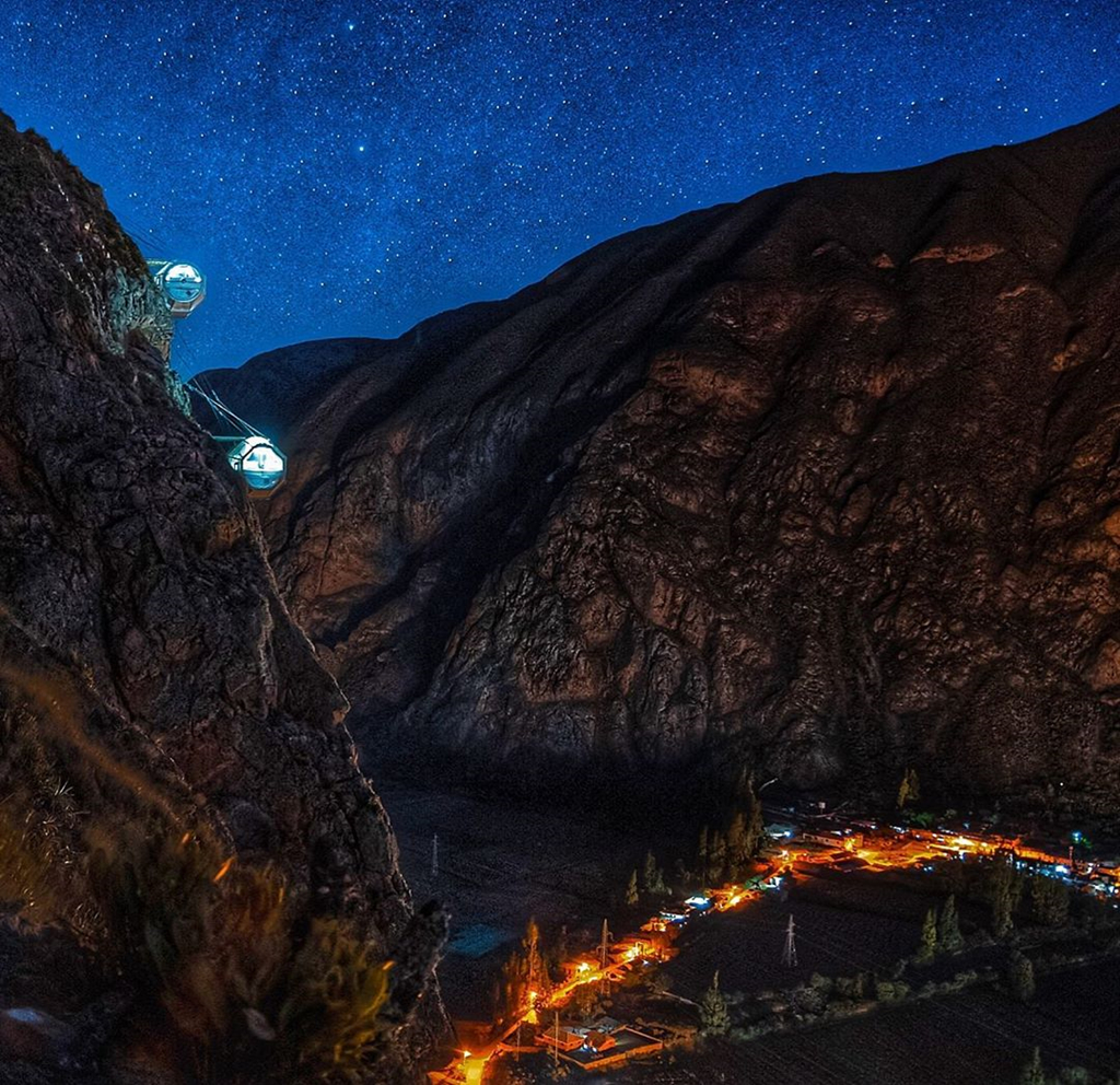 Thach thuc long can dam voi khach san lo lung tren nui hinh anh 2