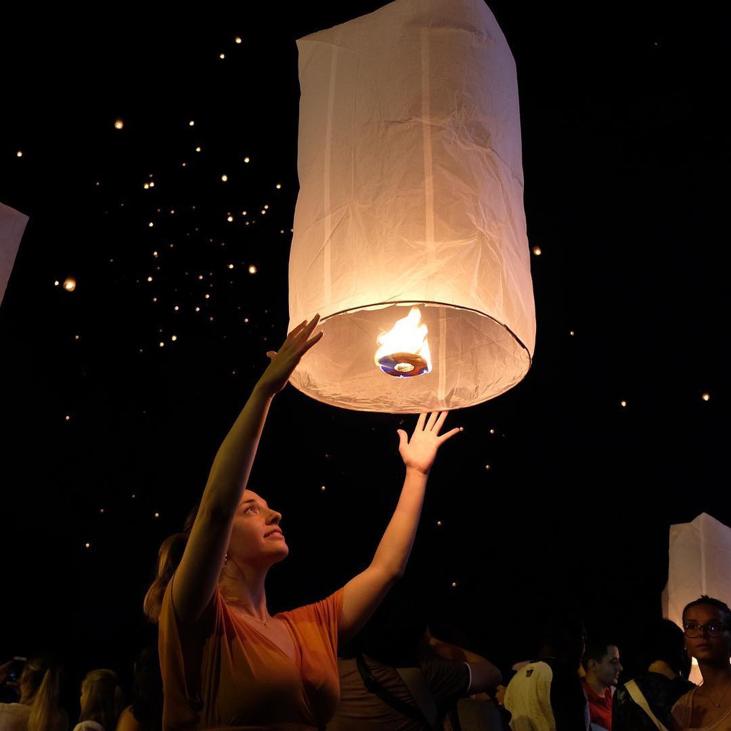 Dem huyen ao trong le hoi den troi hut khach o Thai Lan hinh anh 11