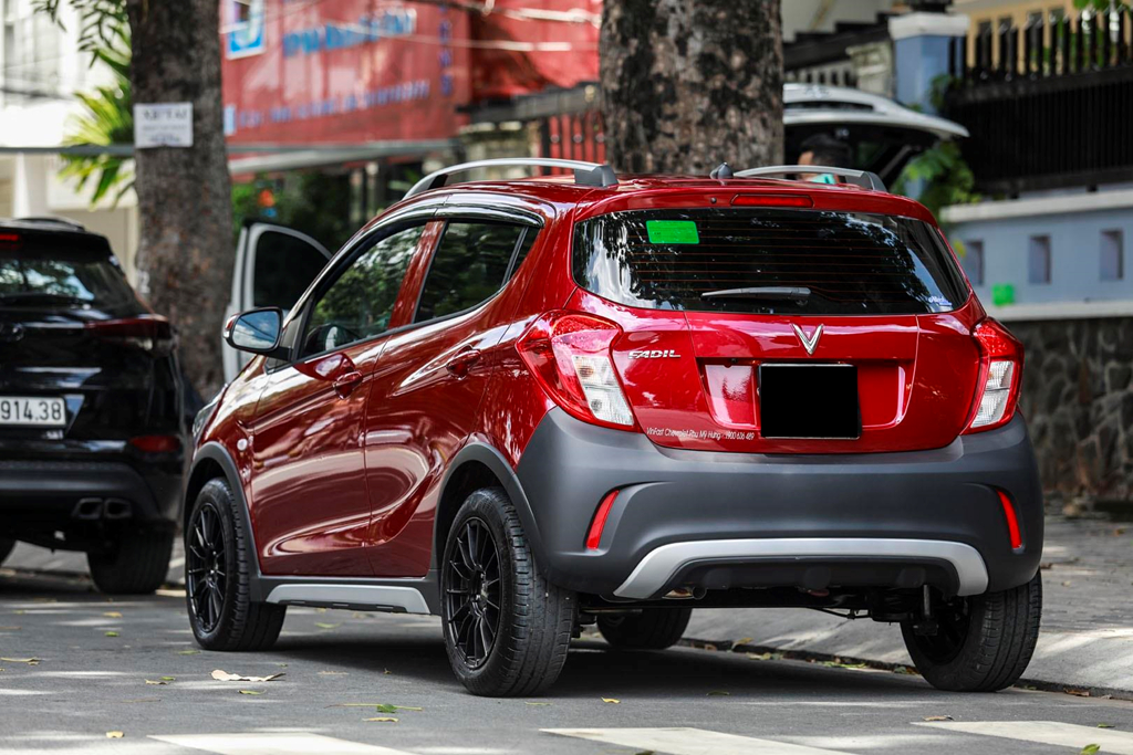 Muon xe ngau hon, chu xe chi 30 trieu 'lot xac' VinFast Fadil hinh anh 2