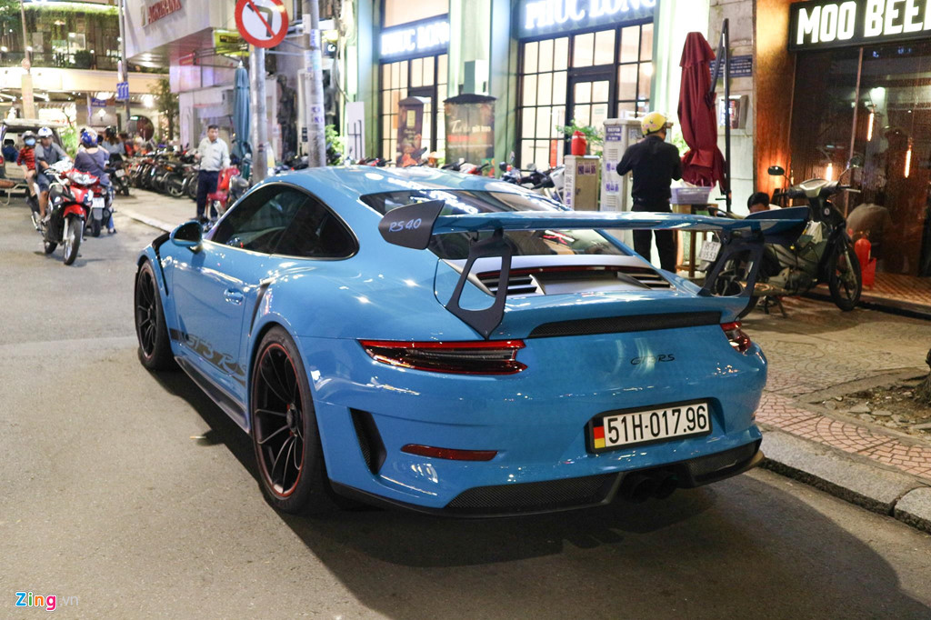 Sieu xe Porsche 911 GT3 RS mau xanh la doc nhat xuong pho Sai Gon hinh anh 10 