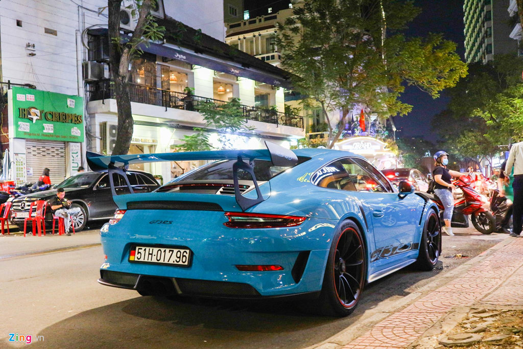 Sieu xe Porsche 911 GT3 RS mau xanh la doc nhat xuong pho Sai Gon hinh anh 8