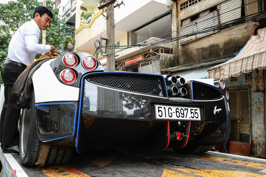 Khong dua dau, Pagani Huayra la 'khach' tai le cuoi con gai Minh Nhua hinh anh 9
