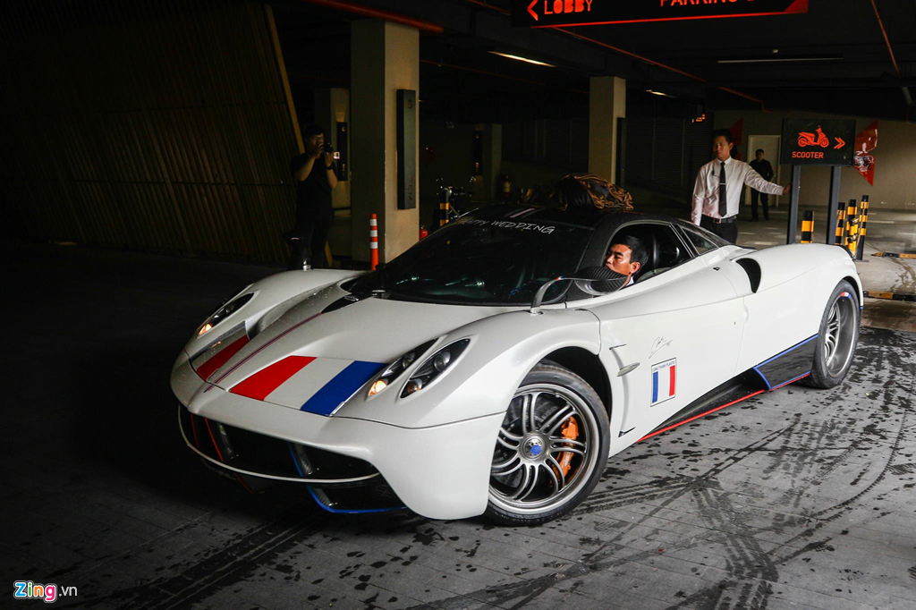 Khong dua dau, Pagani Huayra la 'khach' tai le cuoi con gai Minh Nhua hinh anh 3