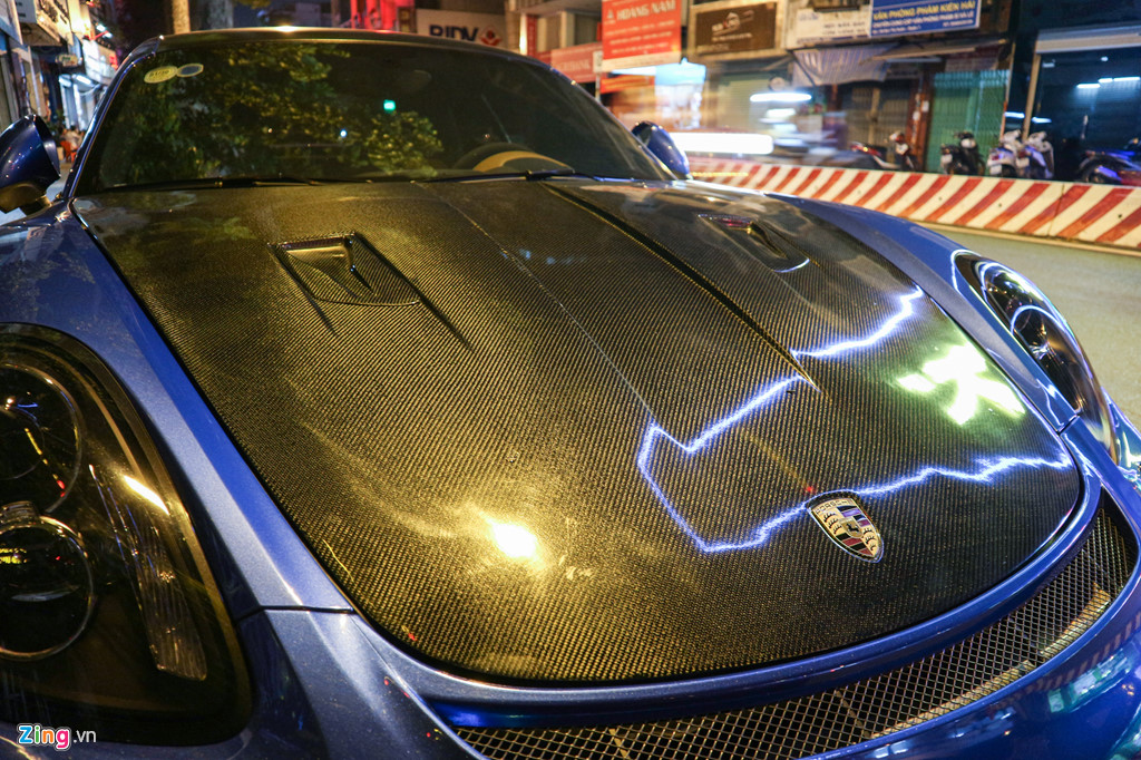 Can canh Porsche Cayman do phong cach xe dua o TP.HCM hinh anh 4