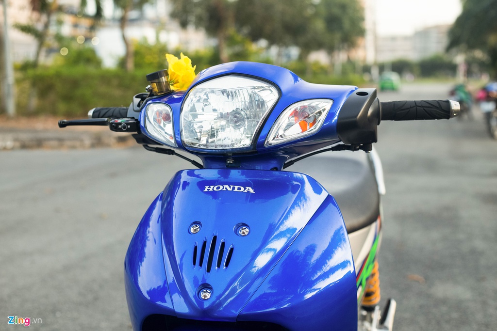 Honda Wave 125 do do choi ton gan 100 trieu hinh anh 2