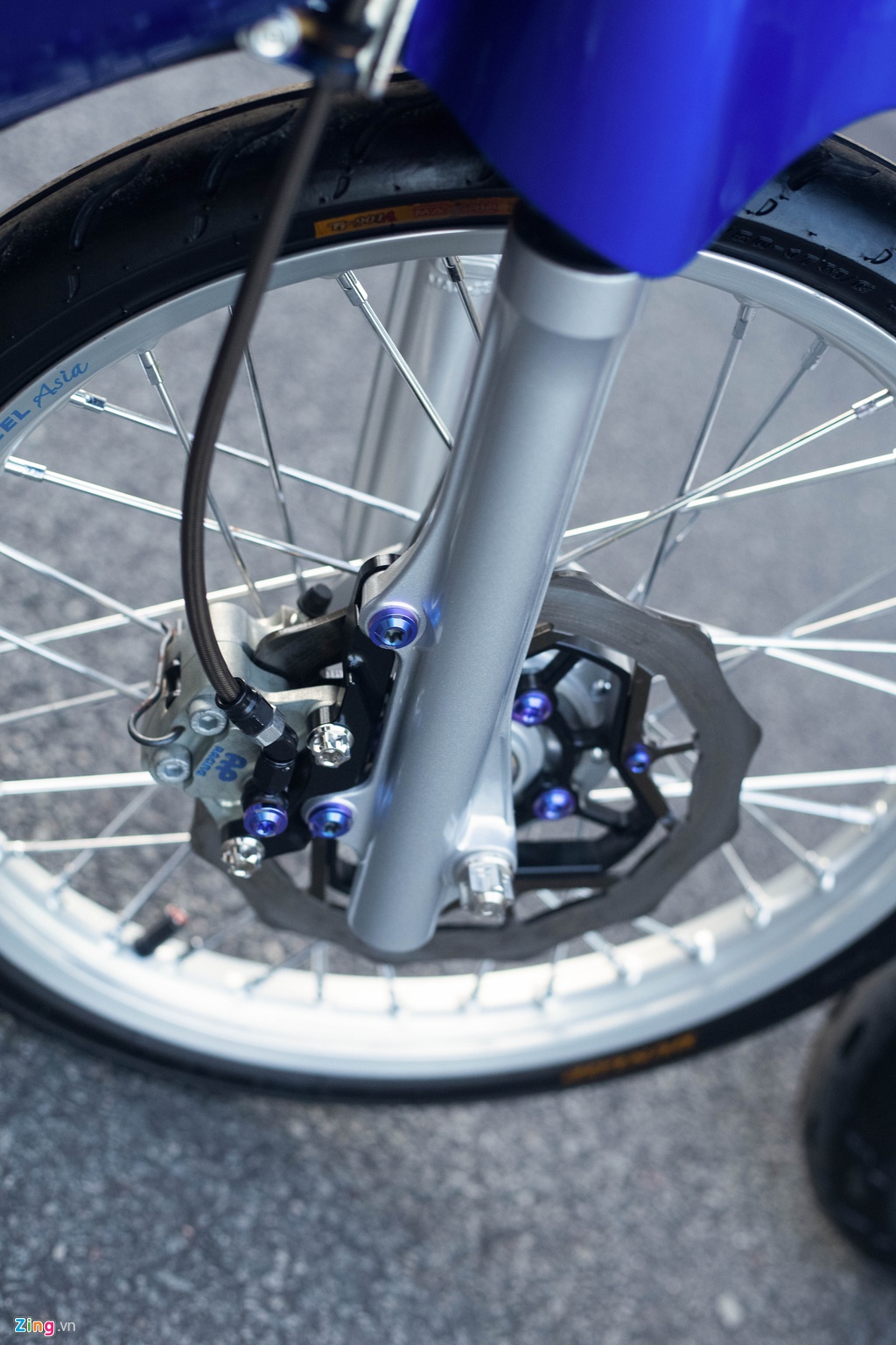 Honda Wave 125 do do choi ton gan 100 trieu hinh anh 6