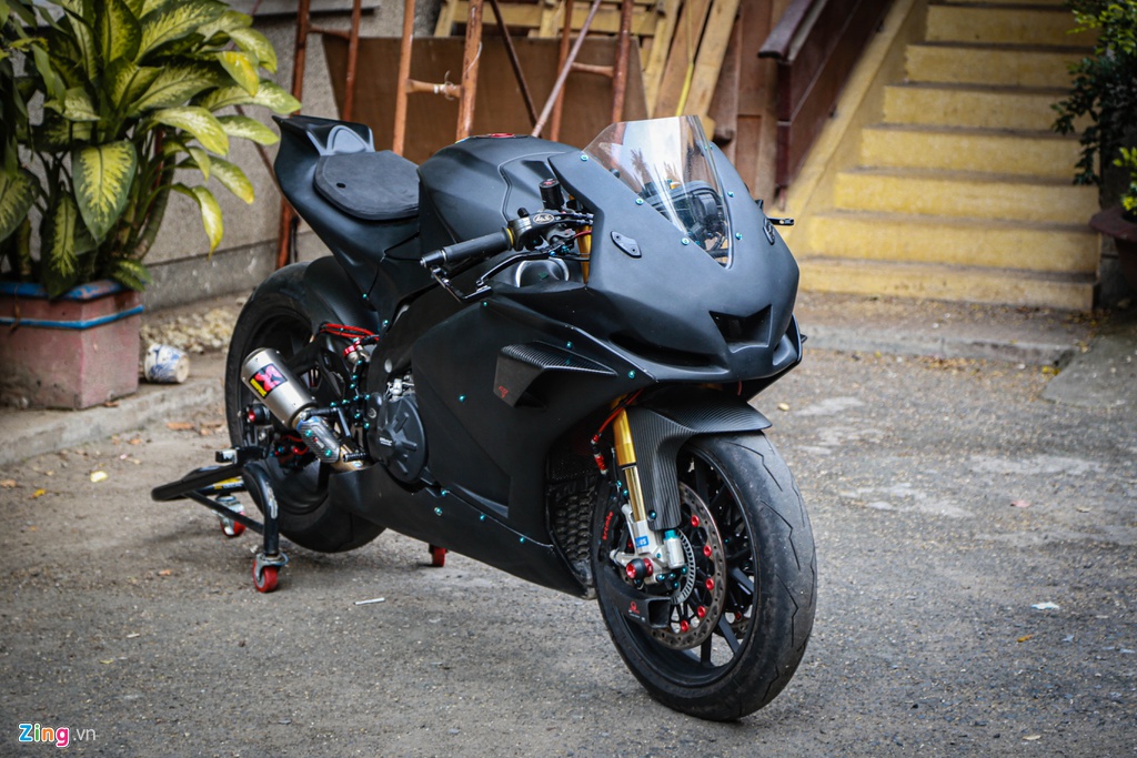 Aprilia RSV4 do theo phong cach MotoGP ton 400 trieu hinh anh 14 RSV4_GP_zing_(4).jpg