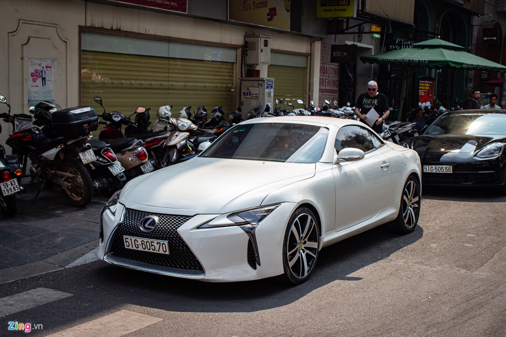 Dan choi bien xe mui tran doi cu Lexus SC430 thanh LC500h tai TP.HCM hinh anh 10 Lexus_SC430_6_zing.jpg