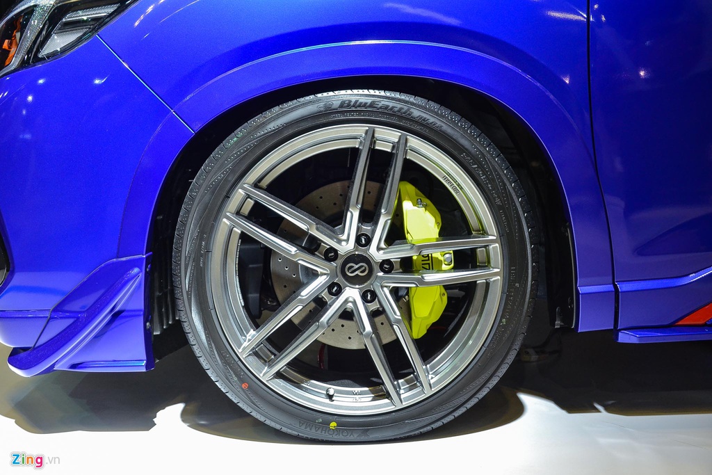 Subaru xin loi vi ra mat xe co ten F.U.C.K.S tai Singapore hinh anh 3 FUCKS_zing_3_.jpg