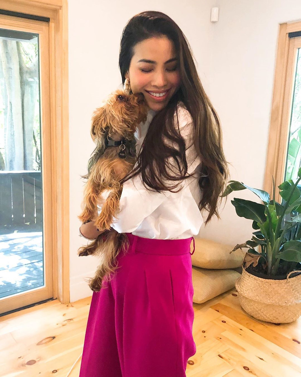 Top 5 Hoa hau Hoan vu Viet Nam - nguoi roi showbiz, nguoi cuoi dai gia hinh anh 2