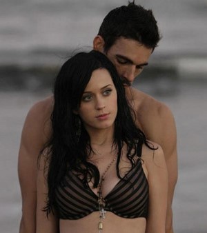 Be boi tinh duc on ao cua showbiz nam 2019 hinh anh 5