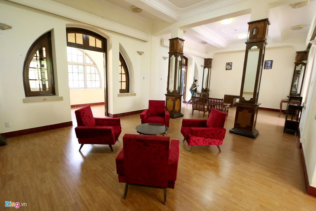 Di tich lau Bao Dai bi cao troc, hoang tan lanh leo hinh anh 16