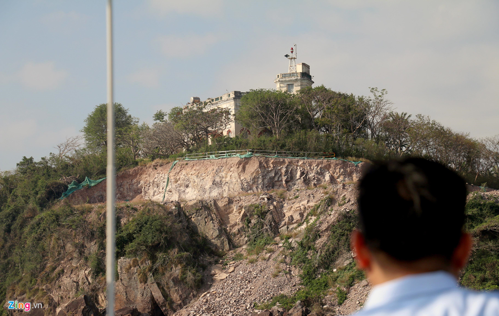 Di tich lau Bao Dai bi cao troc, hoang tan lanh leo hinh anh 4