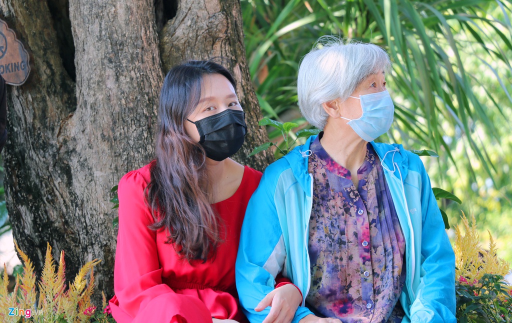 So virus corona, khach Trung Quoc bit khau trang kin mit o Nha Trang hinh anh 4 6_zing.jpg