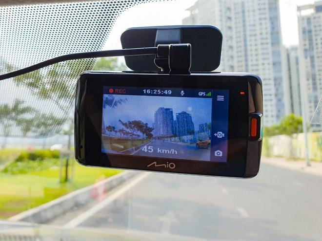 Nhung trang bi 'cuu tinh' giup tai xe moi lai xe an toan hon hinh anh 11